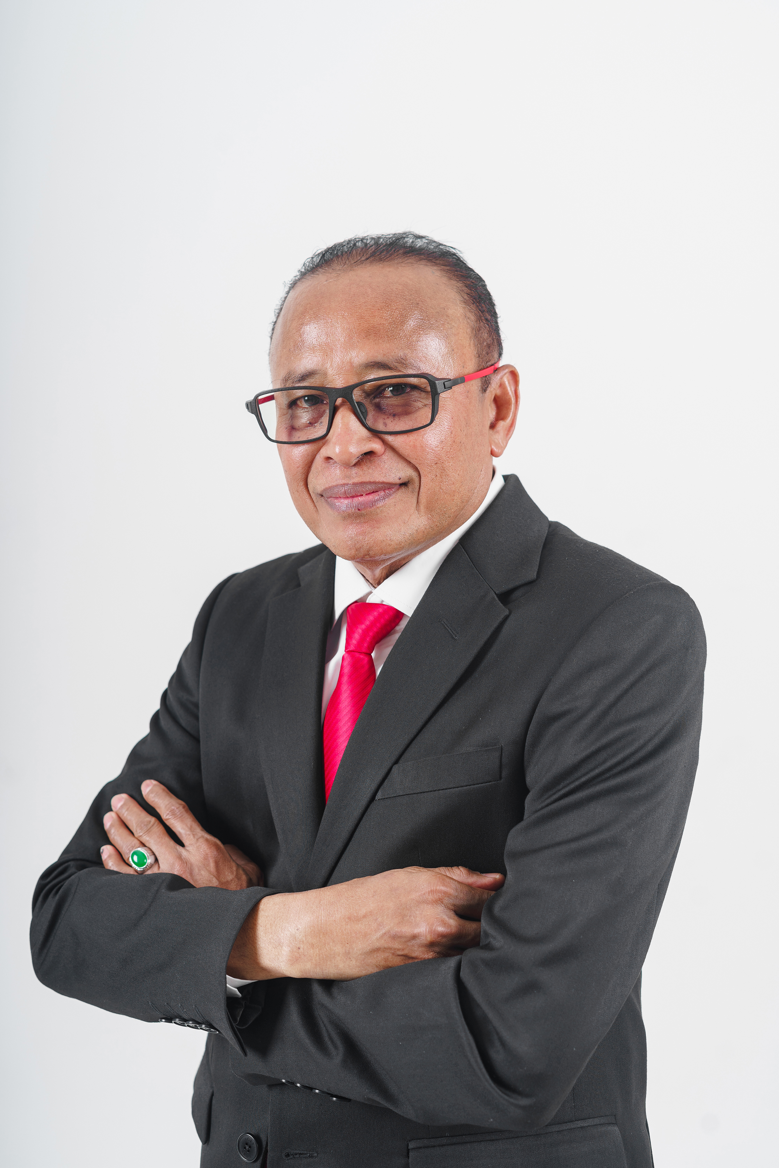 Usman Lameko, ST
